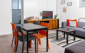 Staurenghi Red Apartment
