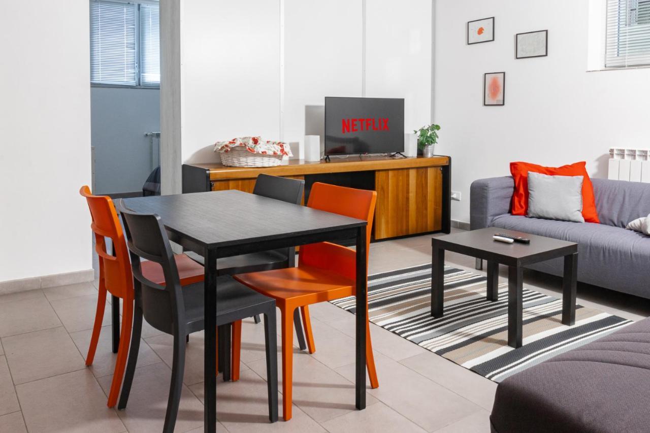 Staurenghi Red Apartment Varese Exterior foto